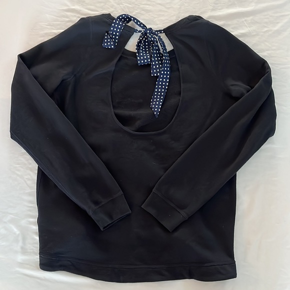 Gilly Hicks Peekaboo Back Sweatshirt - Picture 4 of 9